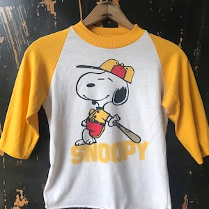 Vintage 70’s Rare Snoopy Raglan Baseball Tee Size extra small or youth size 14