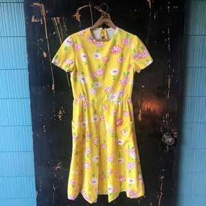 Vintage 50&#39;s/60&#39;s Yellow Floral Day Dress size small by Tanner