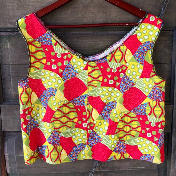 Vintage 60's Groovy Mod Abstract Print Crop Top T… - image 2