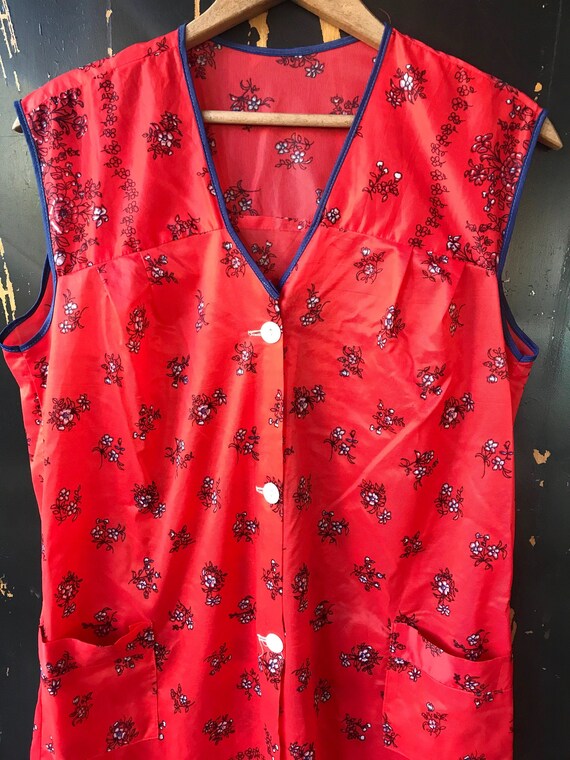 Vintage 60’s/70’s Red Sleeveless Lightweight Flor… - image 7