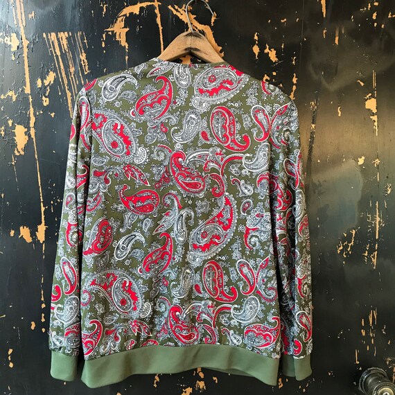 Vintage 70's Mod Green and Red Paisley Print Poly… - image 3