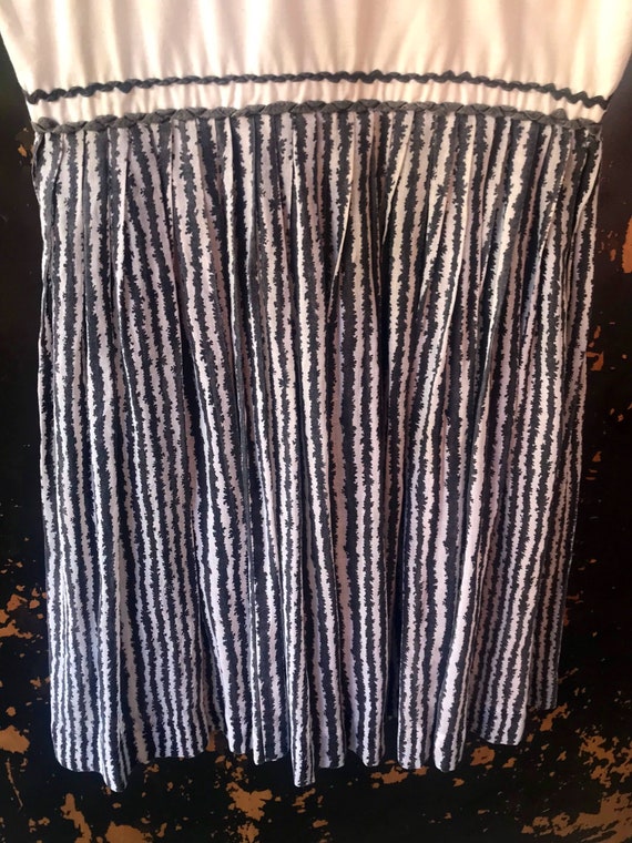Vintage 60's Thin Cotton Black and White Zebra St… - image 8