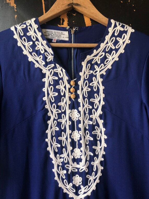 Vintage 70's Dark Blue Embroidered Dashiki Kaftan… - image 7