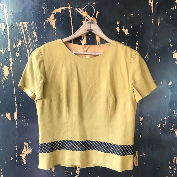 Vintage 60's Mod Mustard Yellow Tshirt Blouse/Top… - image 2