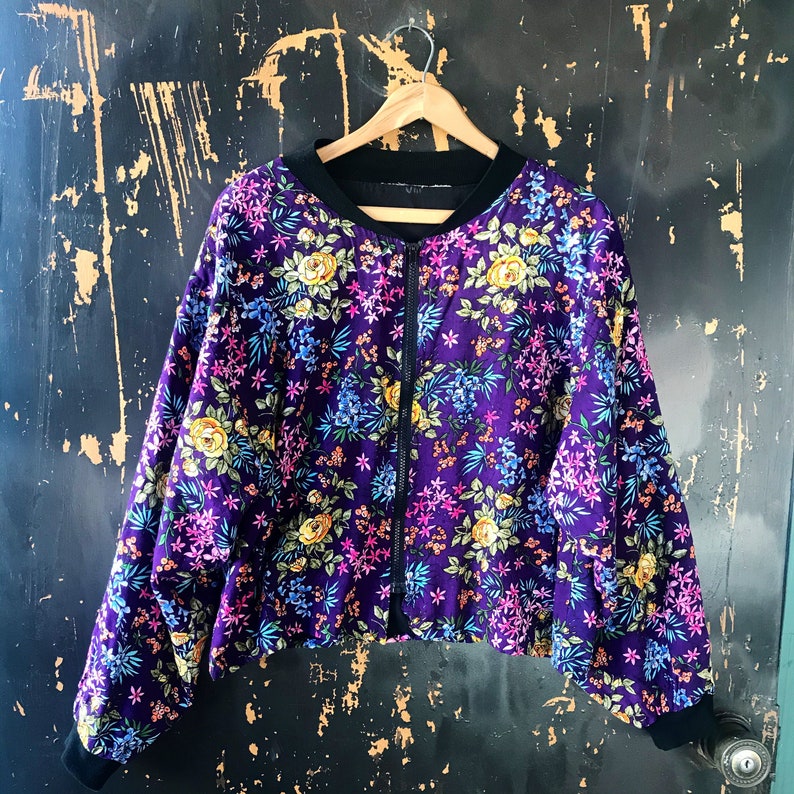 Vintage 80's/90s Purple Floral Print Zip-Up Bomber Jacket size Large image 2