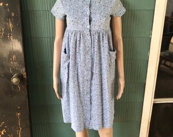 Vintage 90's Light Blue Floral Button down Babydoll Midi Dress de Christie Brooks talla juvenil 14 mujer pequeña