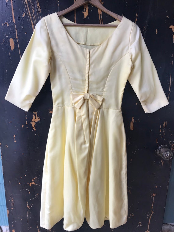 Vintage 50's/60's Pale Yellow Tafeta Party Dress … - image 6