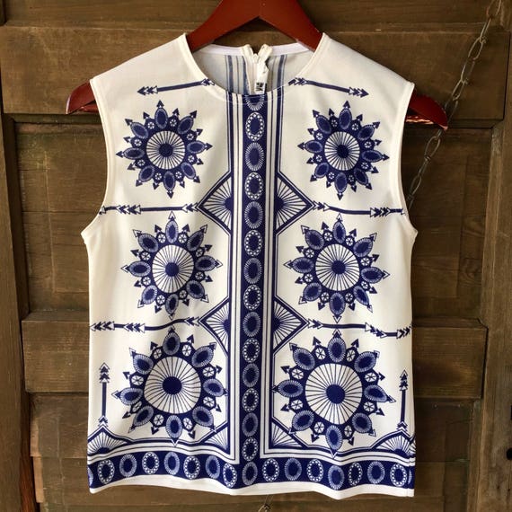 Vintage 60's Novelty Print Nouveau Mandala Sleeveless Top size Medium