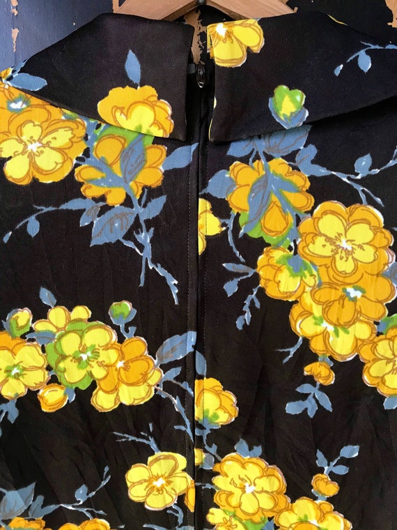 Vintage 70's Mod Black with Yellow Floral Long Po… - image 7