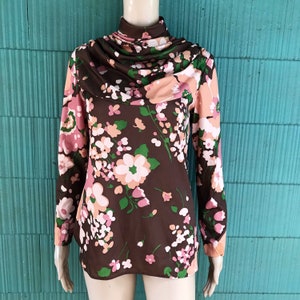 Vintage 60’s/70&#39;s Mod Gathered Mock Neck Brown and Mauve Floral Print Long Sleeve Top size Medium