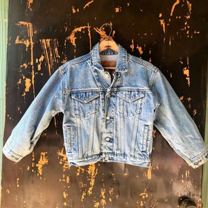 Vintage 90’s Light Blue Denim Jacket Extra Small Fit by GAP