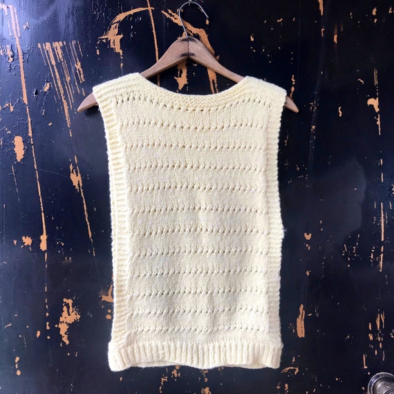 Vintage 70's Mod Pale Yellow Crochet Tank Top Swe… - image 4