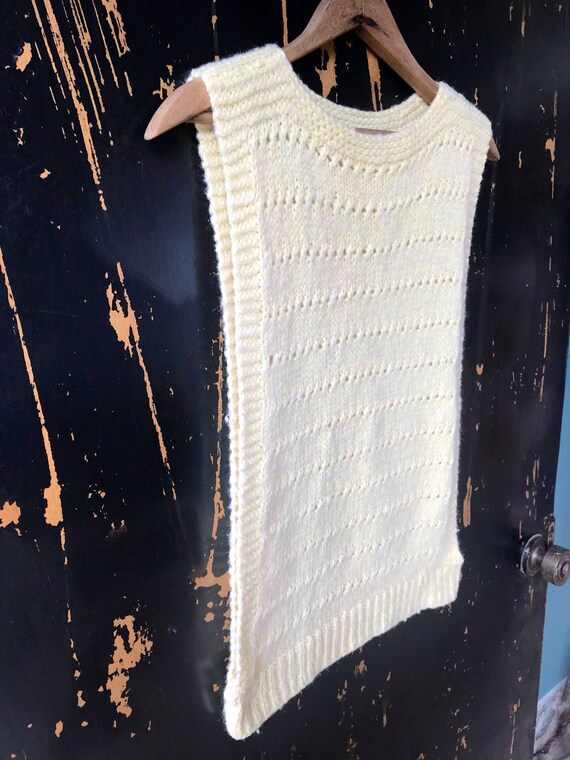 Vintage 70's Mod Pale Yellow Crochet Tank Top Swe… - image 7