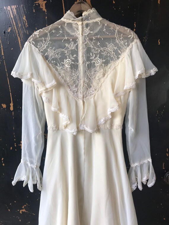 Vintage 60’s/70’s White Lace Gothic Prairie Weddi… - image 6