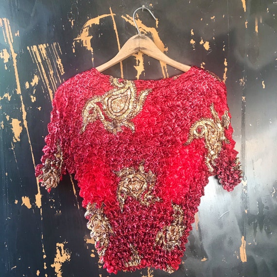 Vintage 90's Red with Gold Paisley Print Popcorn … - image 2