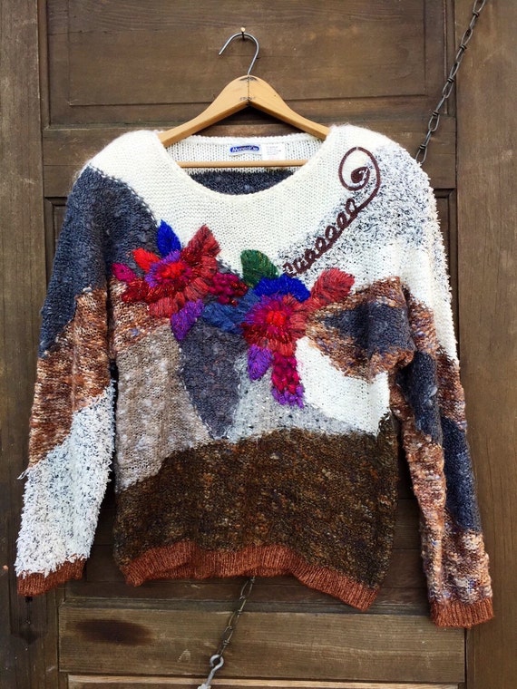 Vintage 80's Women's Crazy Mixed Yarn Pullover Floral Art Sweater