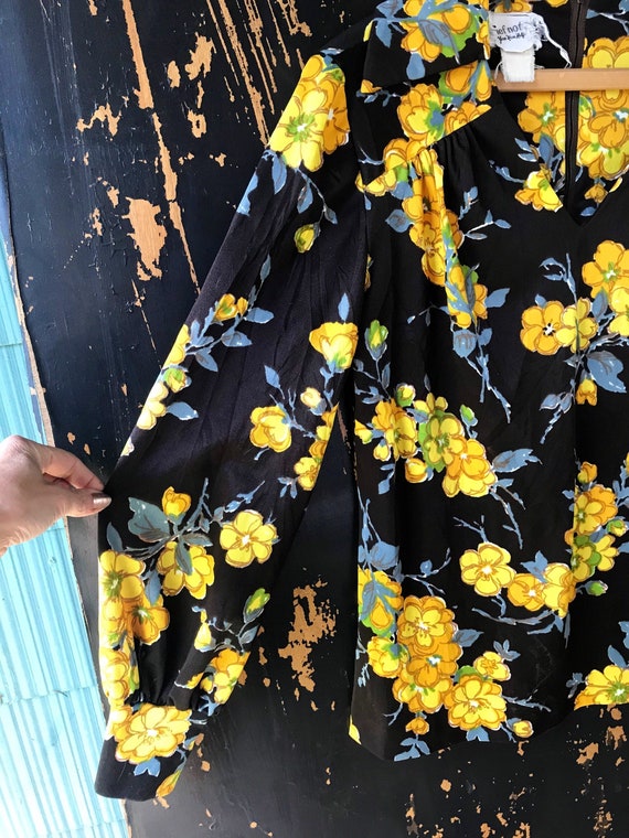 Vintage 70's Mod Black with Yellow Floral Long Po… - image 6