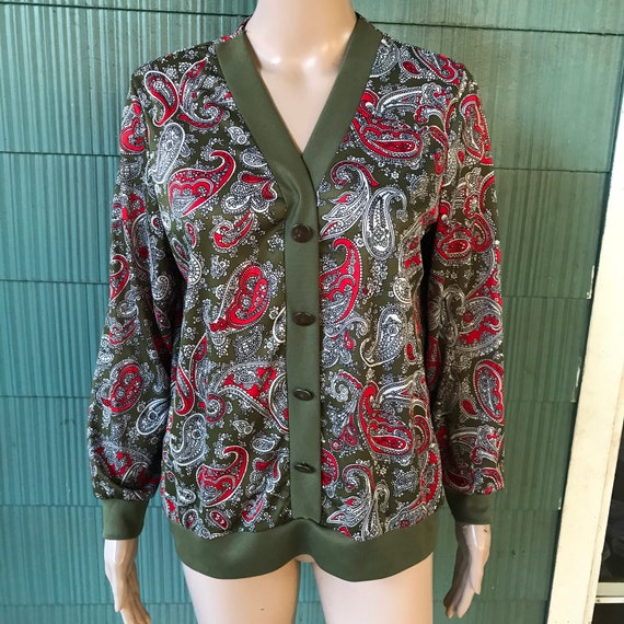 Vintage 70's Mod Green and Red Paisley Print Poly… - image 1