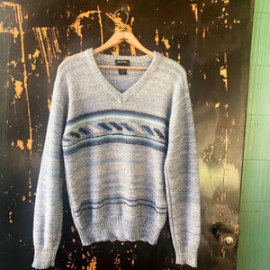 Vintage 90’s Multi Tone Blue Knit Pullover V Neck Sweater by Directions size Men’s Medium
