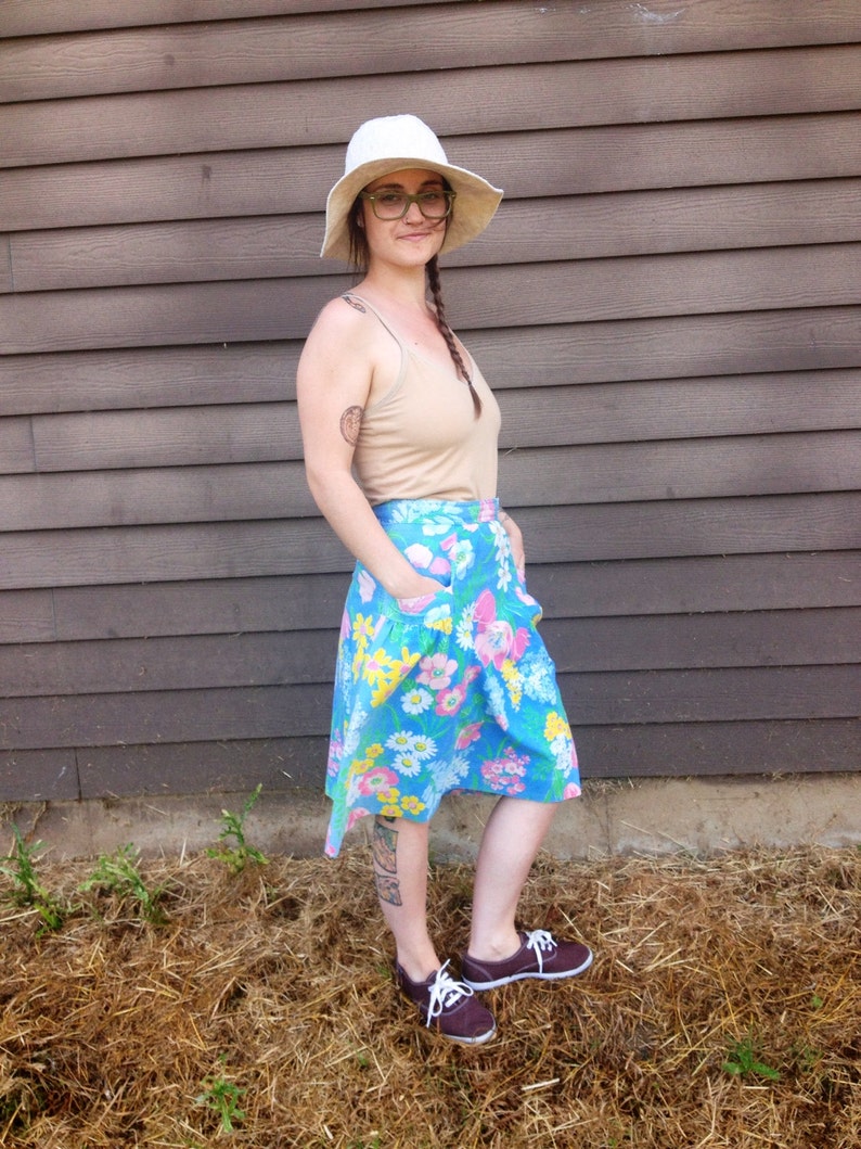 Vintage 50's Highwaisted Floral Skirt With Hidden Shorts by Activair