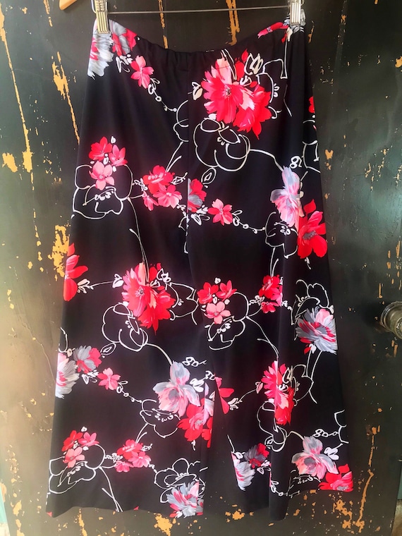 Vintage 70's Black and Floral Polyester High Wais… - image 5