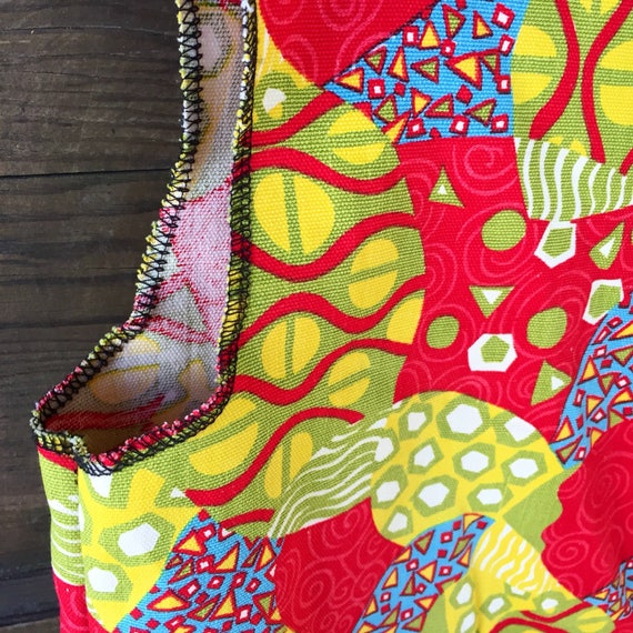 Vintage 60's Groovy Mod Abstract Print Crop Top T… - image 6