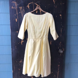 Vintage 50&#39;s/60&#39;s Pale Yellow Tafeta Party Dress size Small/medium