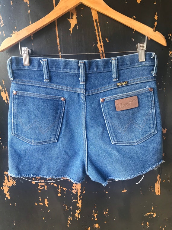 Vintage 70’s/80’s Soft Blue Denim Wrangler Shorts… - image 3