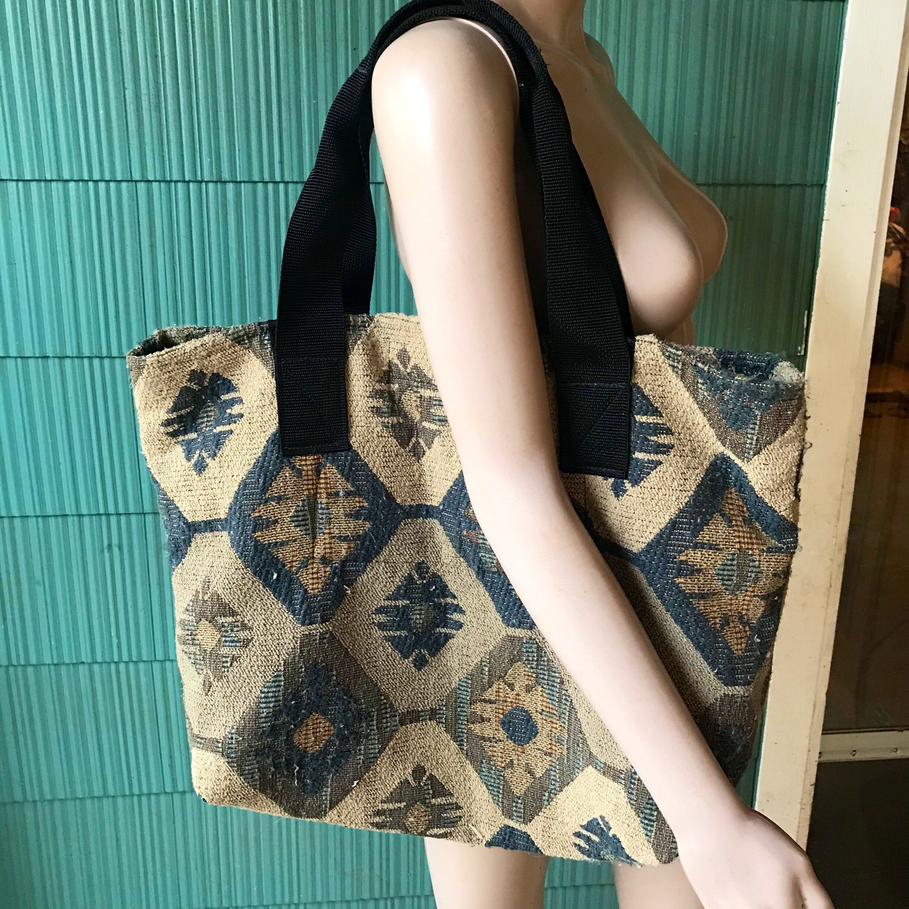 remain simple #vintage #tapestry #bag #outfit