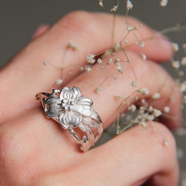 Sterling silver flower ring, botanical ring, floral ring, silver ring, unique ring, nature ring, floral jewelry, one of a kind ring, dogwood