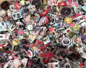 Our special exclusive weekend Last chance grab bag mixed of Bangtan BT and BT21 random mixed acrylic 2cm (60pcs mixed)