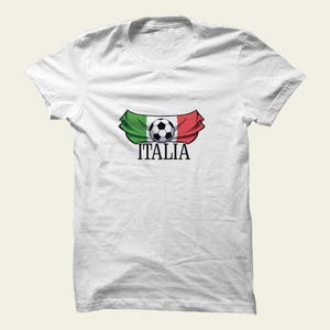 Camiseta de Italia: camiseta personalizada con la bandera italiana, nombre y número / camiseta personalizada con el orgullo de Italia / disponible en varios colores
