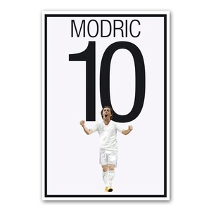 Luka Modric Poster - Real Madrid Soccer Print - Unframed Football Print - Soccer Decoration - Modric Football Art