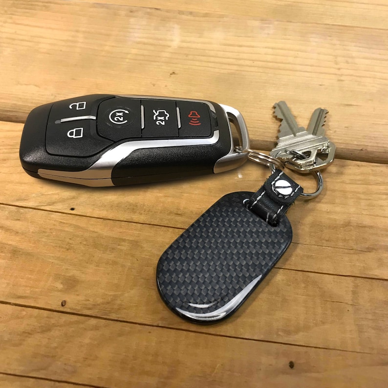 Dodge Durango 100/% Real Carbon Fiber 3 mm Thick Tag Style Key Chain Keychain