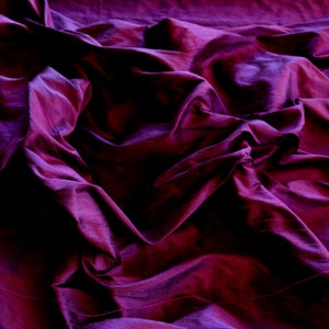 Iridescent Magenta Dupioni Silk, 100% Silk Fabric, 44" Wide or 54" Wide, By The Yard (S-139)