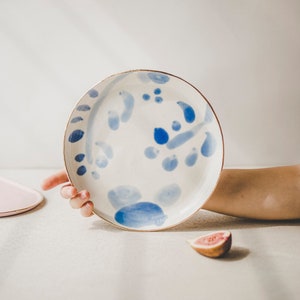Blue and White Hand Painted Pottery Plate Decorative Plate Cake Plate Ceramic Plate Jewelry Dish Ceramic Dinnerware Wedding Gifts For Couple