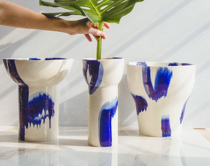 Blue And White Flower Vase Coffee Table Decor Modern Ceramics Hand Painted Ceramic Vase Porcelain Vase Bedroom Decor Living Room Decor Gift