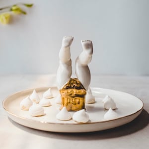 Modern Ceramics Decorative Plate Coffee Table Decor Catch All Tray Vanity Tray Bathroom Accessories Entryway Organizer Jewelry Display