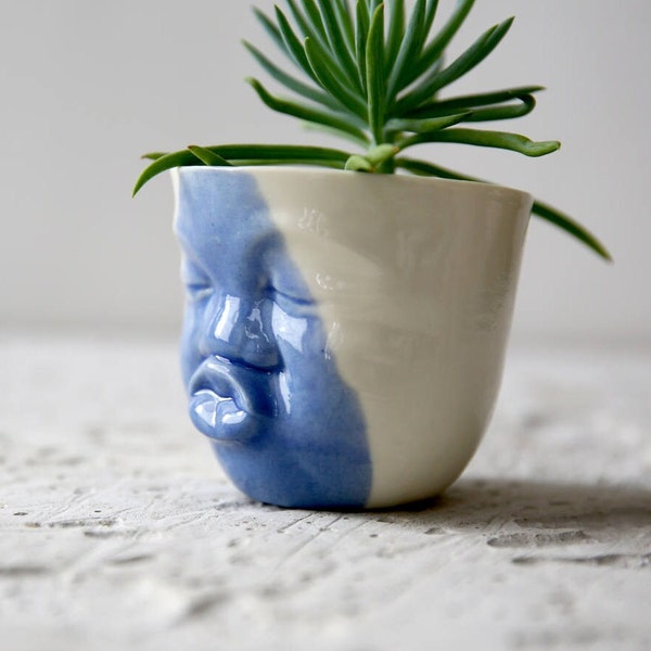 Blau & Weiß Kissing Face Planter, moderne Keramikkopfvase