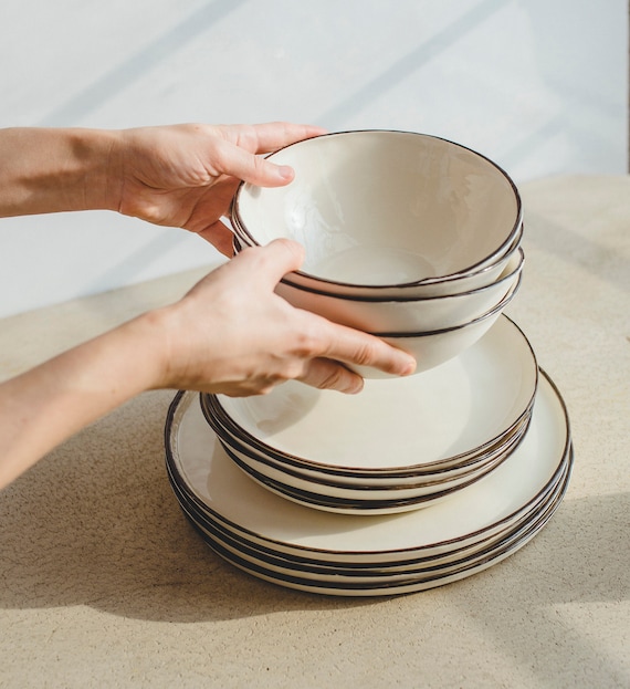 Handgefertigtes Keramikgeschirr-Set - Rustikale Keramikteller und -schalen, Abendsalatsuppenset, modernes Geschirr, neues Zuhause Geschenk für Paare