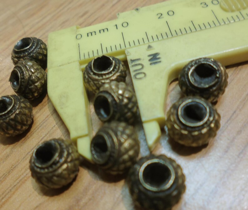 Cluster Ruller T-17-B --10 Vintage Thai Hill Tribe Gold Leaf Resin Beads No Longer ...