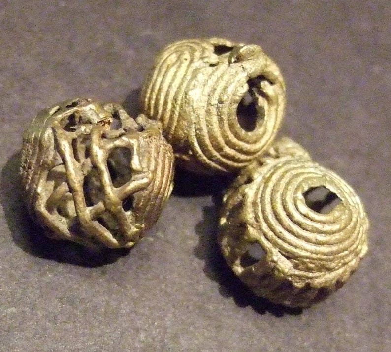 BrassSing 21 hole 4-5mm. 13 mm 3 Ashanti African Trade lost wax cast brass bead from Ghana