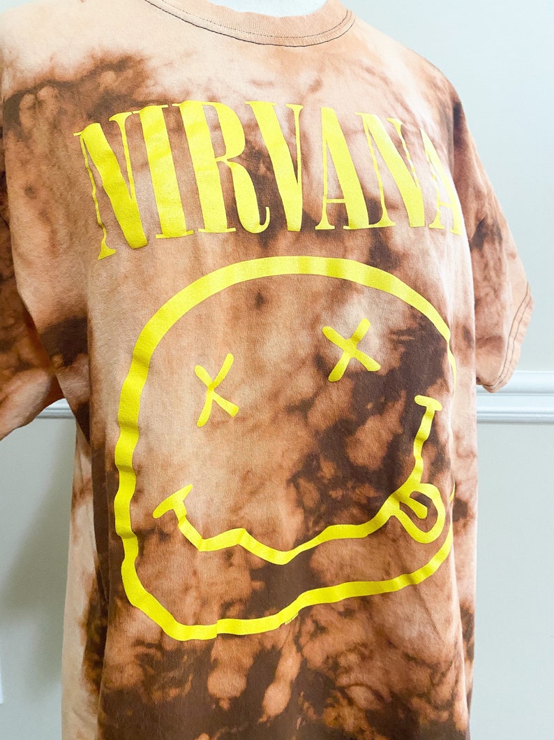 acid washed tee