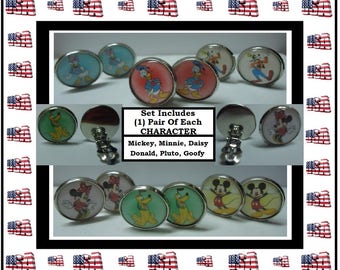 Disney Clip On Earrings Set (6) Pairs Minnie Earrings Mickey Earrings Daisy Pluto Goofy Earrings Girls Dress Up Party Play Include Gift Box