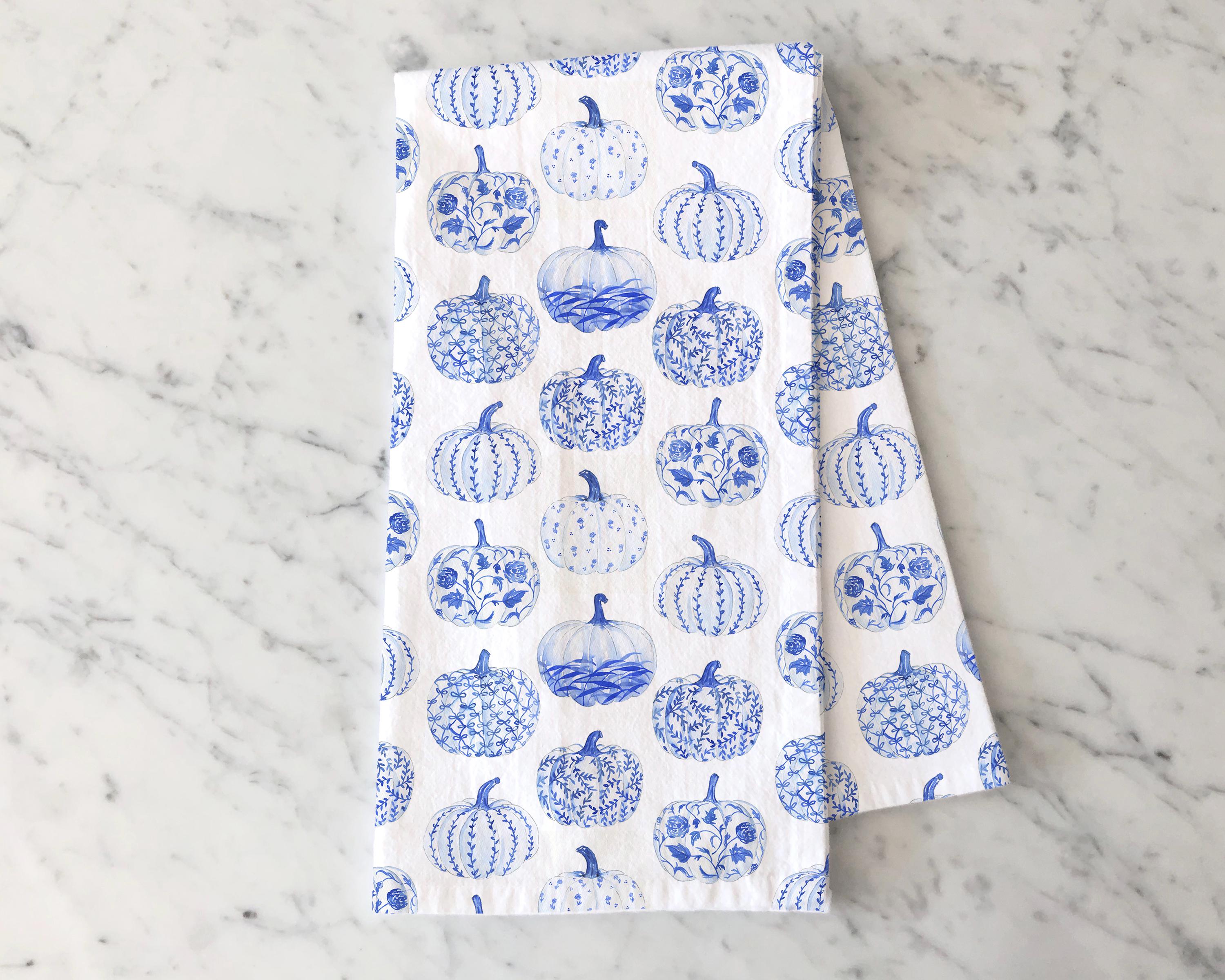 Blue Toile Pumpkin Tea Towel, Fall Kitchen Decor, Autumn Hostess Gift, Cottagecore Thanksgiving Towel, Chinoiserie Pumpkin Tea Towel