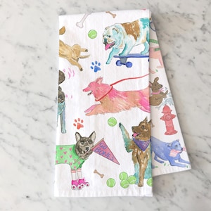 Colorful Dogs Tea Towel, Playful Puppy Tea Towel, Dog Decor, Dog Lover Gift, Kitchen Home Decor, Dogs Kitchen Towel