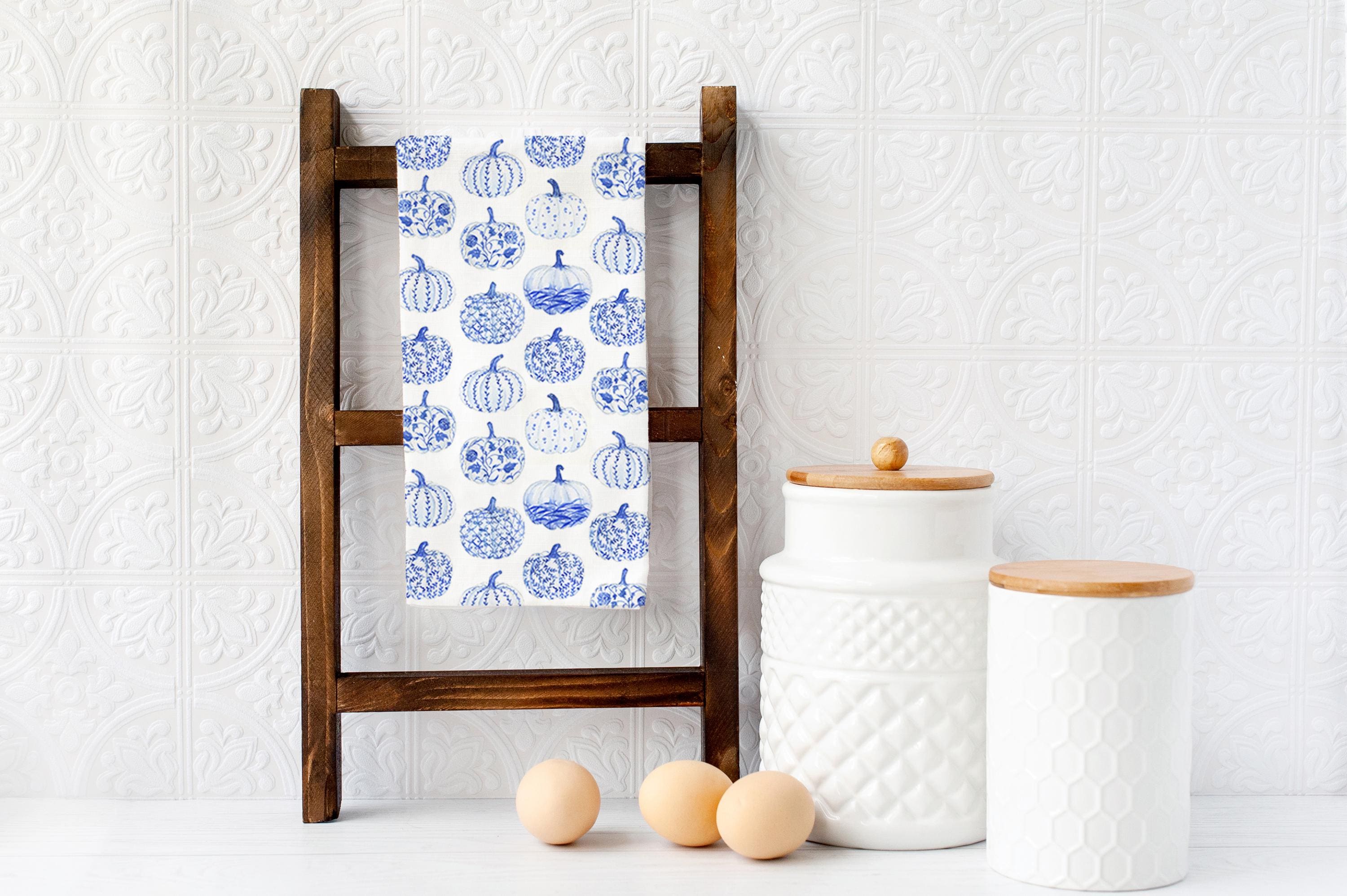 Blue Toile Pumpkin Tea Towel, Fall Kitchen Decor, Autumn Hostess Gift, Cottagecore Thanksgiving Towel, Chinoiserie Pumpkin Tea Towel