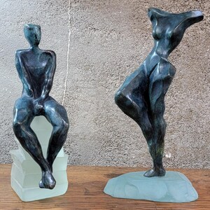 Escultura de bronce cubista de figuras desnudas por Dominique Dardek imagen 1