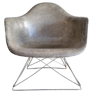 Mid-Century Modern Eames Fiberglass Cats Cradle Lar Lounge Chair