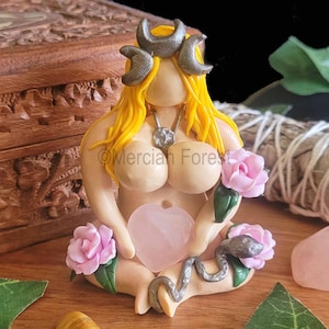 Triple Goddess Figurine, Goddess Statue, Sitting Goddess Figurine, Priestess Curvy Goddess